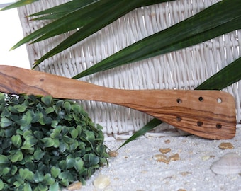 Spatula with holes made of olive wood
