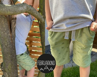 FEBRUARY CHILD Shorts TRIANGLE Jersey Triangles Shorts Kids Sweat vintage green Boy
