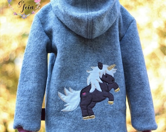 Walkjacke mit Reißverschluss und Einhorn Applikation