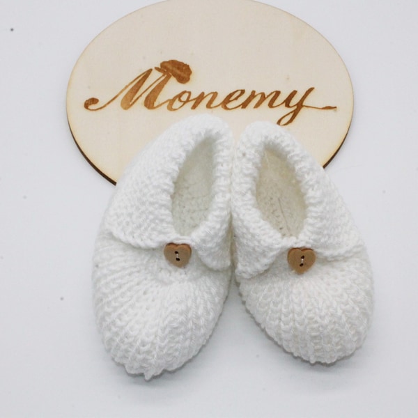 gestrickte Babyschuhe weiß Taufe Taufschuhe