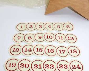 Adventskalenderzahlen creme rot Filz rund bestickt / Zahlen Anhänger Adventskalender