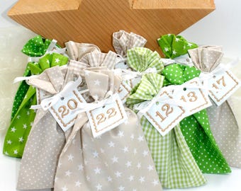 Adventskalender / Säckchen zum Befüllen / Stoffsäckchen mit Zahlen creme beige grün