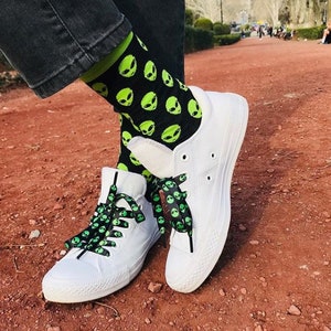 Alien Socks - Men's and Women's Space Alien Socks (Pair) Size: UK 3.5-10