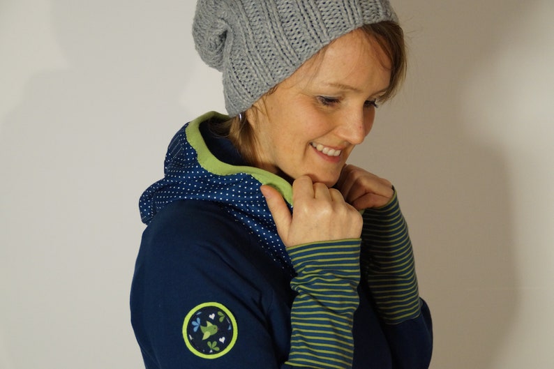 Hoodie Hilde, sweater with little birds, hoodie made of cozy sweat in dark blue image 1