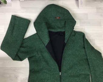 Taille 44/46, manteau en fourrure vert sapin avec du noir, entièrement doublé