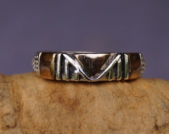 Vintage Ring, Silber 925/- gestempelt, Ringweite 51,5, Ethno-Muster, gut erhalten und gereinigt