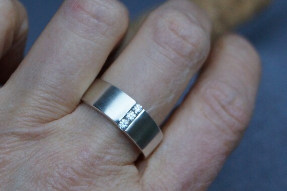 Vintage Ring, Silver 925/ Stamped, 3 Cubic Zirconia 2.5 Mm, Ring Width 62, Matted and Shiny, Well Preserved and Cleaned - Etsy Vintage Ring, Silver 925/ Stamped, 3 Cubic Zirconia 2.5 Mm, Ring Width 62, Matted and Shiny, Well Preserved and Cleaned - Etsy