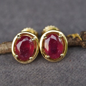Vintage Ohrstecker Silber 925/- gestempelt vergoldet 10x9mm Krappenfassung Rubine  7x5mm facettiert sehr gut erhalten gereinigt