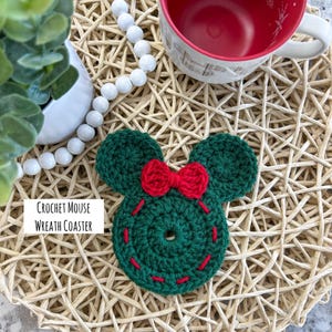 Crochet Mouse Wreath Coaster: Disney Christmas, Mickey, Minnie, Holiday, Mug Rug, Decor