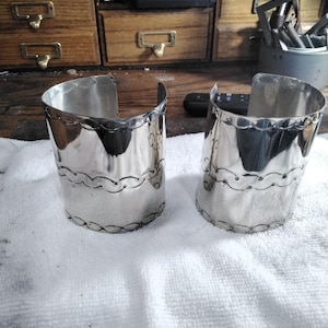 Armspangen aus Tibetsilber, 8 cm