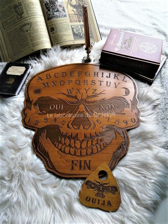 Planche Ouija Watch me – Le laboratoire du Dr Jekyll