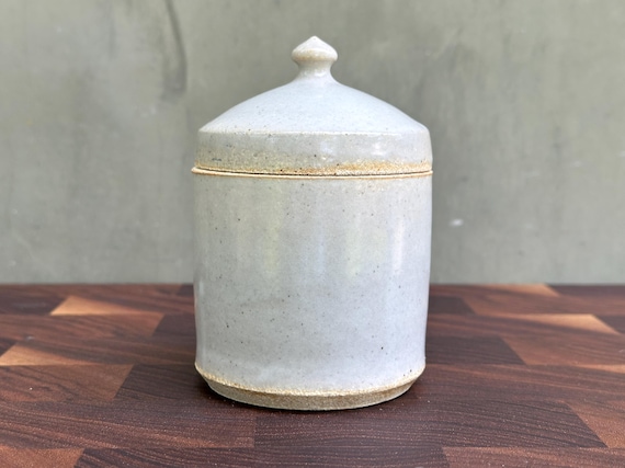 Ceramic Salt Cellar with Lid - Matte Oyster White