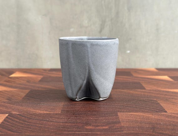 Porcelain Espresso Cup - Little Ginkgo- Charcoal
