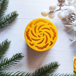 Ladge Nozzle for Icing Piping #71 Nozzles Plastic Decorating Tips Decorating Tools Cake Decorating Buttercream and Marshmallow Flowers