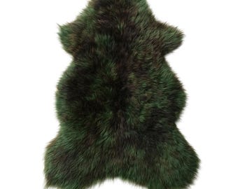 Nordic sheepskin emerald green-black – genuine sheepskin dyed, approx. 110–130 cm
