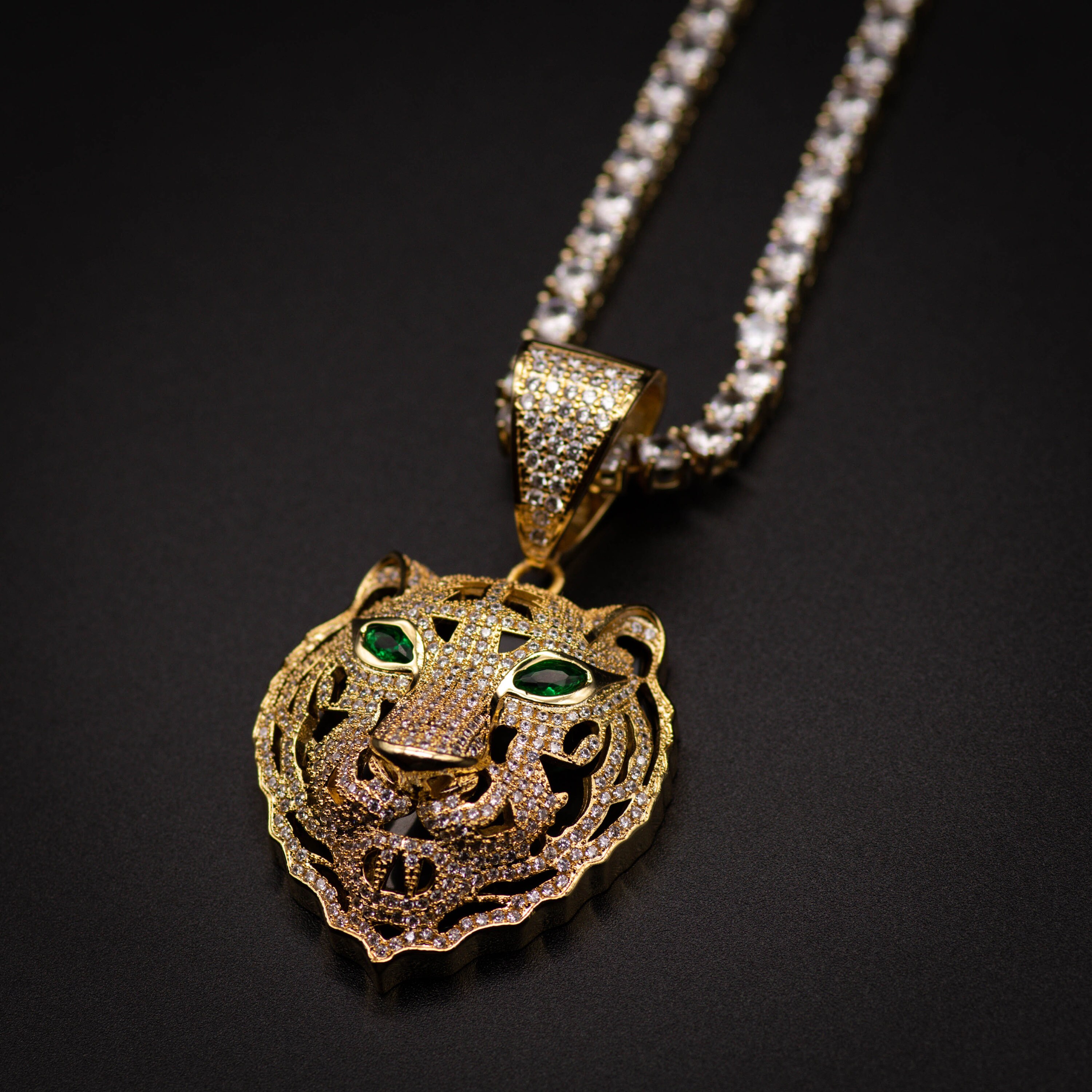 18k Yellow Gold Diamond Tiger Emerald 
