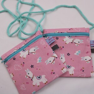 Kinder-BRUSTBEUTEL "Lama" mit Reißverschluss und Reflektorfähnchen; Brusttasche, Geldbörse, Geldbeutel