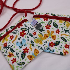 Kinder-BRUSTBEUTEL "Sommertag" mit Reißverschluss und Reflektorfähnchen; Brusttasche, Geldbörse, Geldbeutel