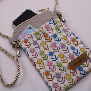 Handytasche zum Umhängen;  Umhängetasche mit 2 Fächern & langer Kordel; Crossbody Tasche für viele Handy-Modelle;  Praktisch, leicht, vegan