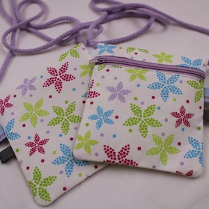 Kinder-BRUSTBEUTEL "Sternblüten" mit Reißverschluss und Reflektorfähnchen; Brusttasche, Geldbörse, Geldbeutel