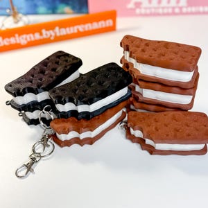 3D Printed Ice Cream Sandwich Fidget | Milk or Dark Chocolate Fidget Toy | Sensory Keychain for Kids & Adults | Ice Cream Gift