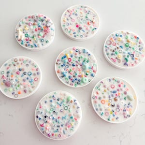 Picking Pad Sensory Fidget REUSABLE – Stress Relief Pick Pad with Beads | Picking Toy Fidget with a Tray | Fidget | Anxiety