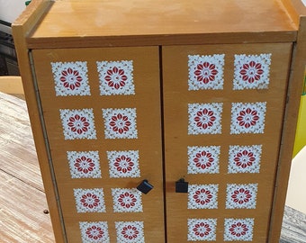 Puppenschrank * Kommode * vintage *