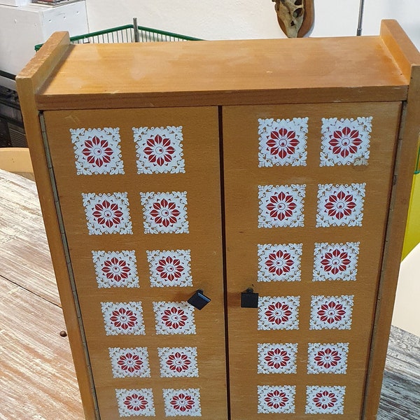 Puppenschrank * Kommode * vintage *