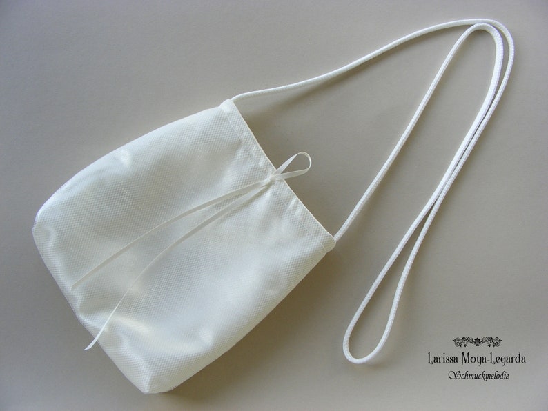 Brauttasche Hochzeit, Umhängetasche Braut, Kommunion Tasche aus Satin mit Spitze ivory, Handtasche Erstkommunion, Kommuniontasche creme Bild 7