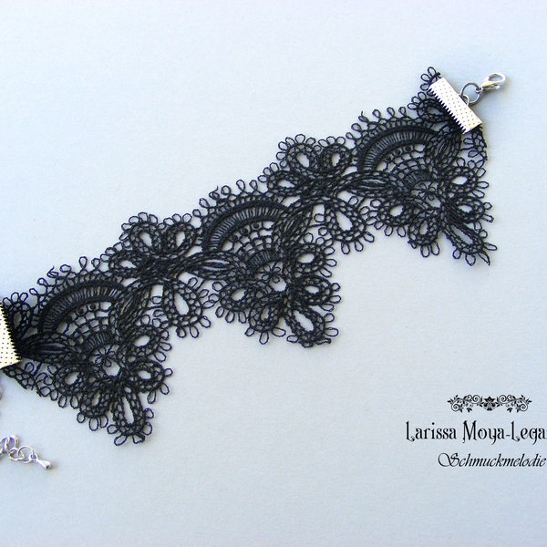 Zartes Armband aus Spitze, Spitzenarmband schwarz, Textilschmuck filigran, Sommerarmband breit, Geschenk Idee