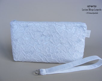 Braut Clutch mit Spitzenstoff schlicht, Brauttasche aus Satin und Spitze weiß, Brautclutch elegant, weiße Tasche Hochzeit