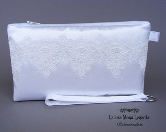 Brauttasche aus Satin weiß, ivory / cream, creme, Braut Clutch mit zarter Spitze, Tasche Braut