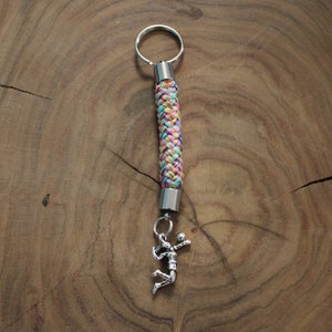 Volleyball keychain with a volleyball player / pocket pendant made of sailing rope Unique Bunt fein gemustert