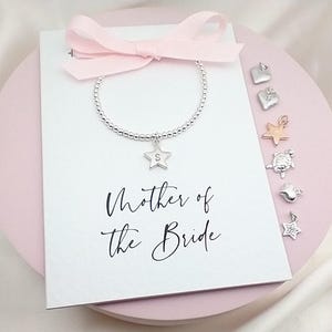 Mère de la mariée, carte avec bracelet extensible en perles d'argent, cadeau personnalisé, breloques au choix, message facultatif à l'intérieur de la carte