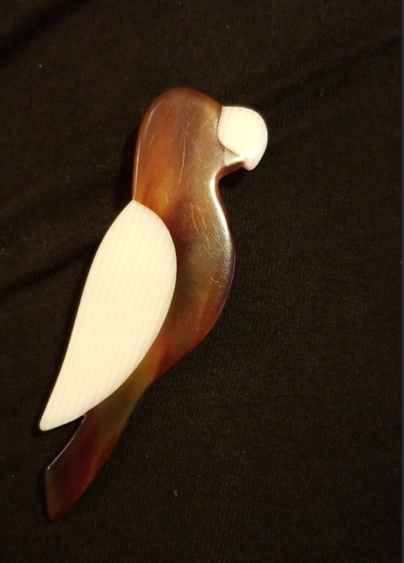 Unsigned Lea Stein Vintage Lucite Parrot Brooch