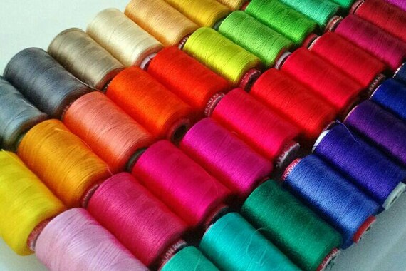 Machine à fil de soie - 50 bobines 500 - broderie d’alimentation - 500 bobines verges/Spool - soyeux couleurs de broderie - Art soie - Get BONUS 2 bobines 6b13e0 Machine à fil de soie - 50 bobines 500 - broderie d’alimentation - 500 bobines verges/Spool - soyeux couleurs de broderie - Art soie - Get BONUS 2 bobines 6b13e0