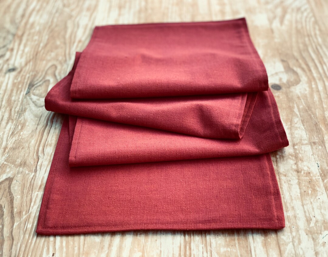 Photo inspiration: Visual Reference: Upcycled Christmas Terracotta Fabric Table Runners Placemats