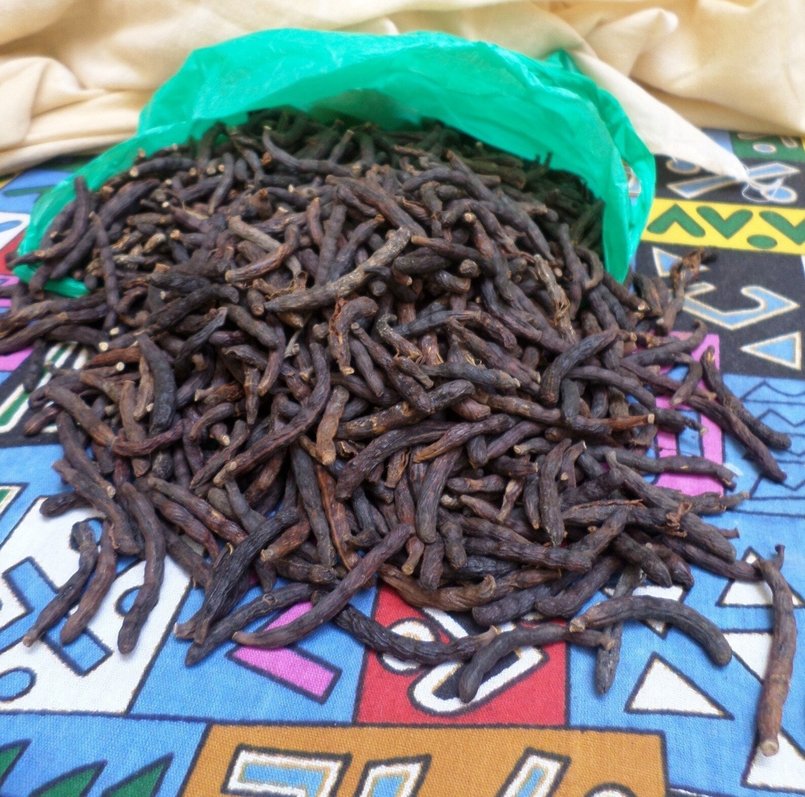 African Food NEGRO PEPPER Aka Diaar or Xylopia Aethiopica by Etsy Australia