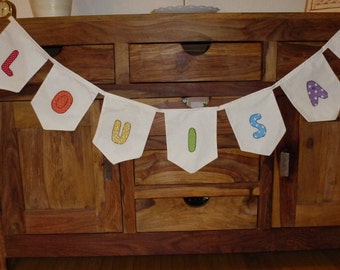 Wimpelkette mit Namen/Text Buchstaben im Regenbogenverlauf Namenskette Deko Kinderzimmer Geschenk Geburt Taufe Geburtstag