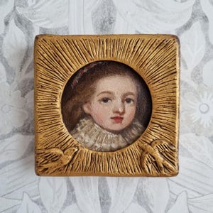 Portrait of a little girl, classical portrait, framed oil painting, small portrait, figurative painting, antique style, kidsroom decoration