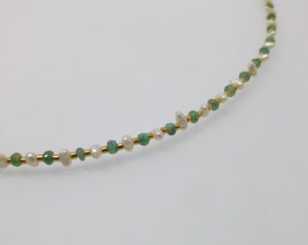 Zarte Halskette Smaragd Rondelle mit Süsswasserperlen, grüne Edelsteinkette