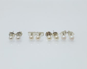 Kleine Perlen-Ohrstecker Perle 4mm Weiß Creme Sterlingsilber Gold, Brautschmuck