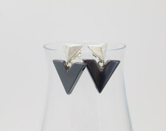 Ohrstecker Dreieck mit Hämatit-Pfeilspitze Silber 925,