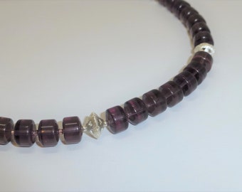 Halskette Fluorit Rot-Violett mit Silberlinsen, Edelsteinkette