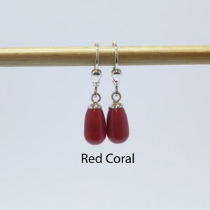 Perlen-Ohrringe Tropfen-Perle 11x6 Edelsteinfarben Silber 925 Gold, Tropfenohrringe Red Coral