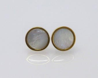 Earrings Stainless Steel Gold Mother of Pearl White Cabochon Flat