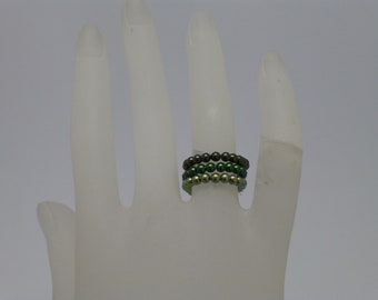 Flexible delicate pearl ring green, stretch ring, front ring