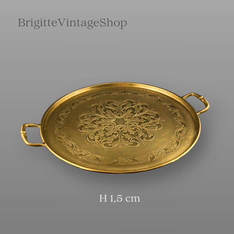 #BrigitteVintageShop Messing Henkeltablett Ø38cm Gilde Handwerk Florale Gravur Serviertablett Orientstil Antik Design Geschenk Messinghochzeit