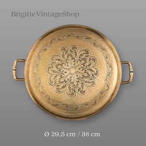 #BrigitteVintageShop Messing Henkeltablett Ø38cm Gilde Handwerk Florale Gravur Serviertablett Orientstil Antik Design Geschenk Messinghochzeit