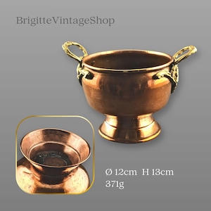 Kopparkruka Ø11cm, bägareformad, mässingshandtag, barockstil, gammalt hantverk, antik design, heminredning, vintage, samlarobjekt, mer om föremålet…